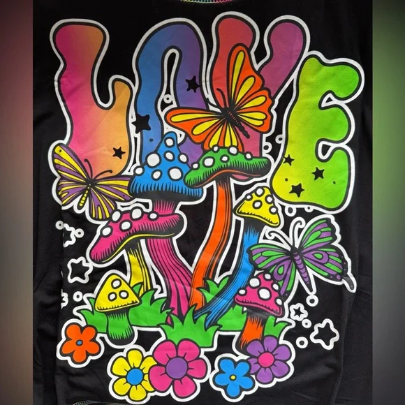 SOCIAL COLLISION LOVE Black Graphic Tee Shirt Mushrooms Butterfly Groovy Size L - Picture 6 of 7